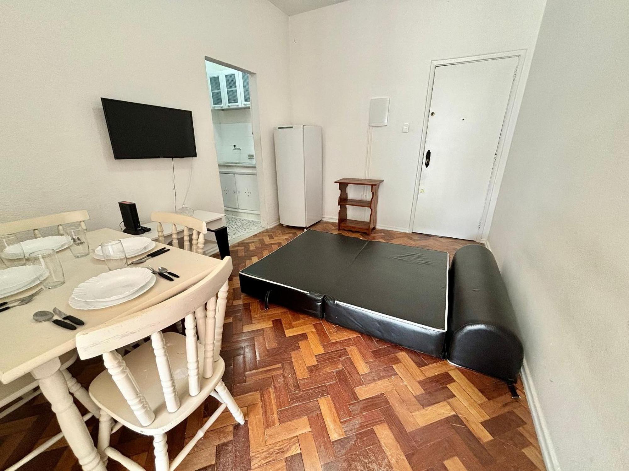 Apartemen Edificio Copamar